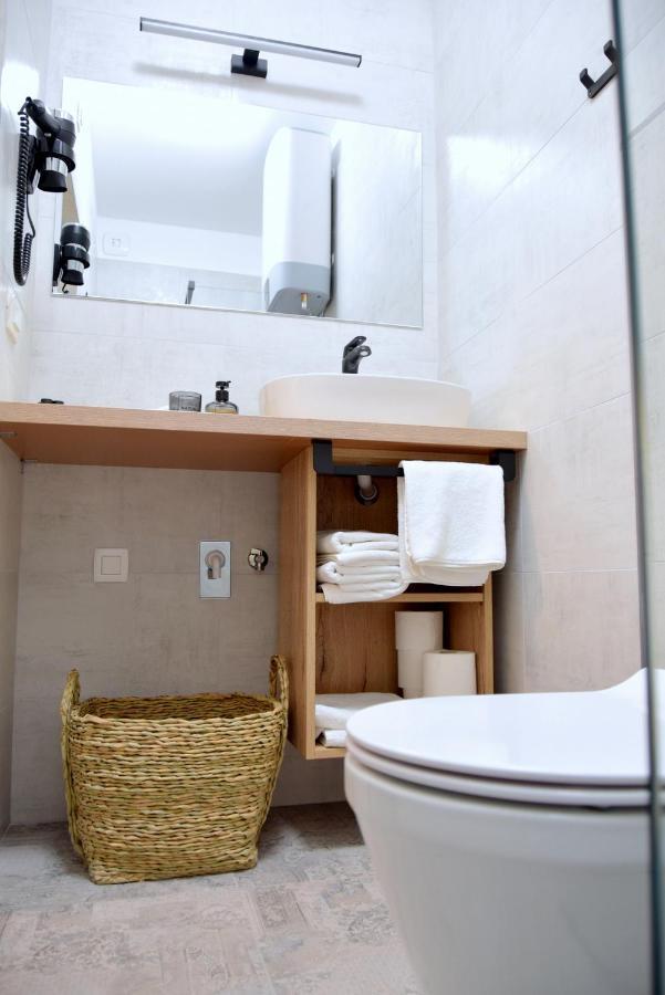 Rab Downtown Place ราบ ภายนอก รูปภาพ